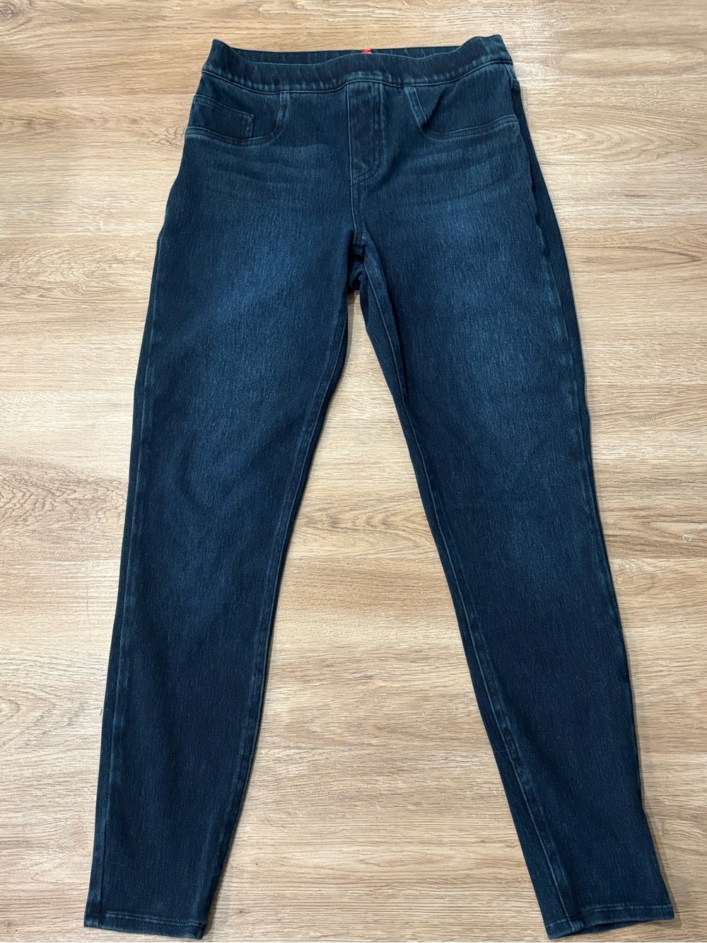 SPANX Pull On Skinny Jeans Size Small Dark Wash Stretch Denim Jeggings